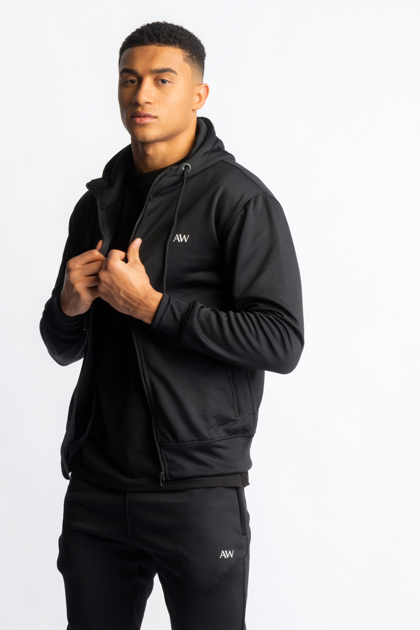 Pace Zip Hoodie – Black | AW ACTIVE